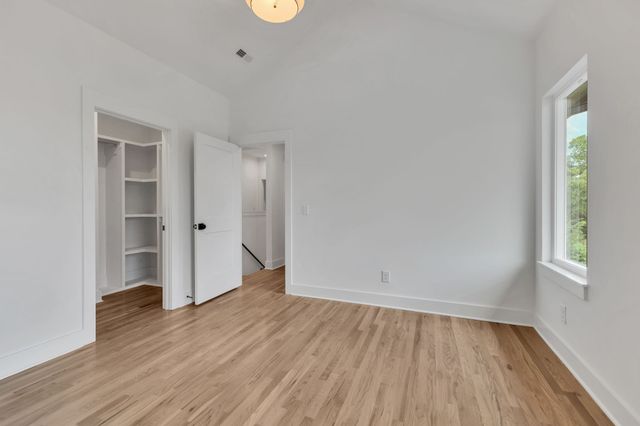 5917 Robertson Ave, Nashville, TN 37209