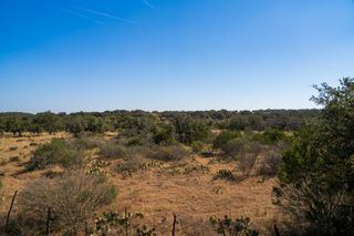 928 Bendele RD, Johnson City, TX 78636