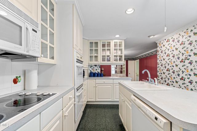 3211 Plantation Road, Raleigh, NC 27609