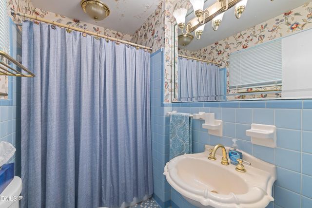 3211 Plantation Road, Raleigh, NC 27609