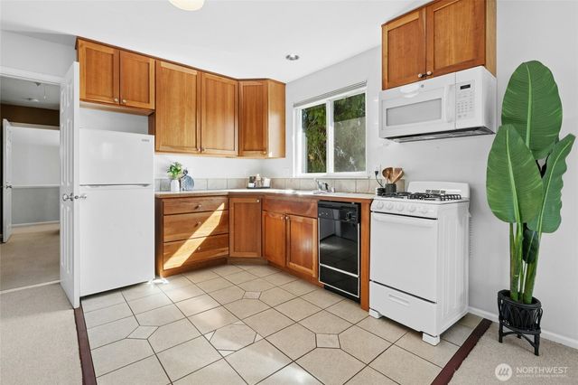 2641 E Valley Street, Seattle, WA 98112