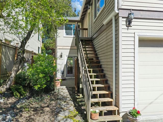 2641 E Valley Street, Seattle, WA 98112