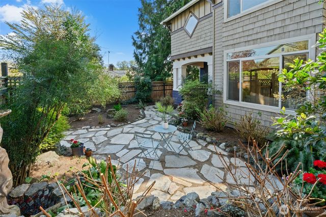 2641 E Valley Street, Seattle, WA 98112