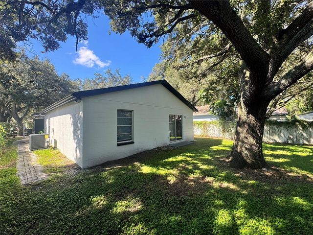 2508 E CURTIS STREET, Tampa, FL 33610