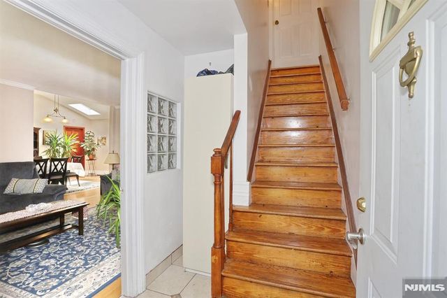 71 Lexington Avenue, Dumont, NJ 07628