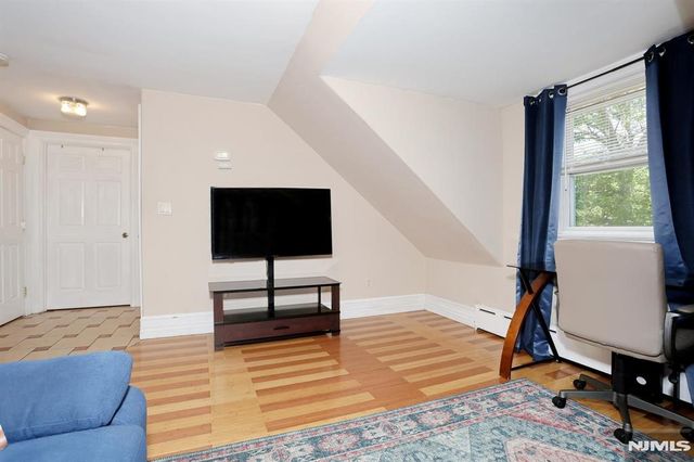 71 Lexington Avenue, Dumont, NJ 07628
