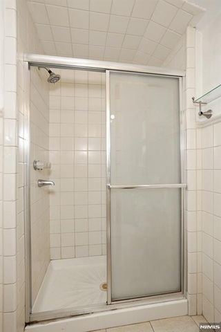 71 Lexington Avenue, Dumont, NJ 07628