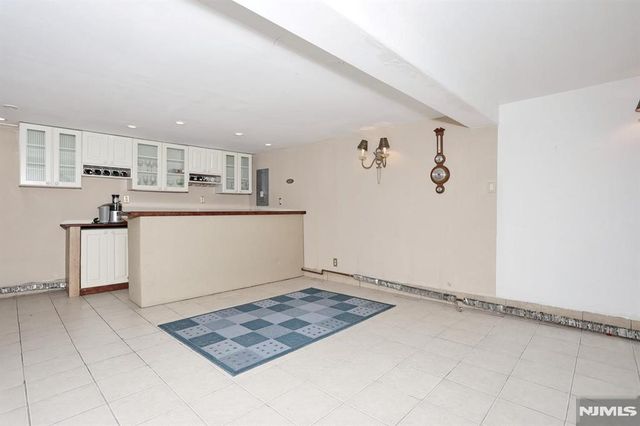 71 Lexington Avenue, Dumont, NJ 07628