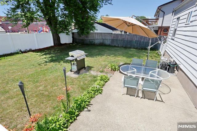 71 Lexington Avenue, Dumont, NJ 07628