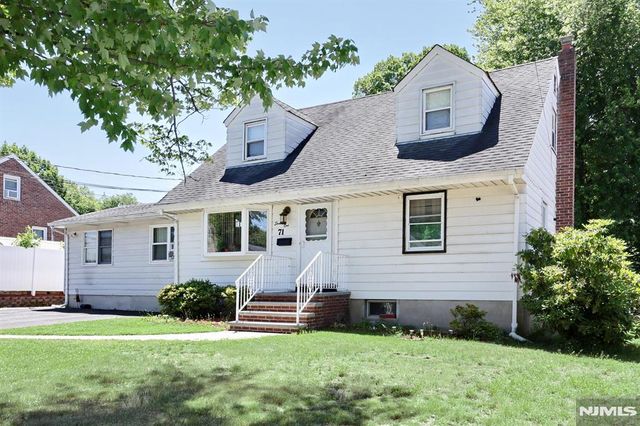 71 Lexington Avenue, Dumont, NJ 07628