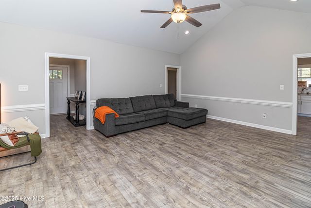 540 S Beston Road, La Grange, NC 28551