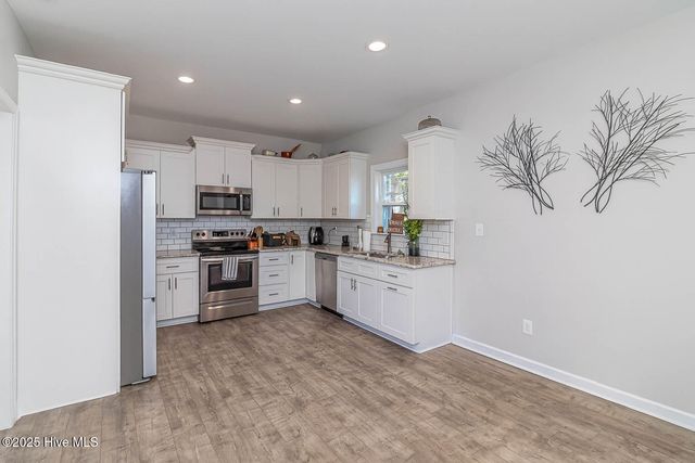 540 S Beston Road, La Grange, NC 28551