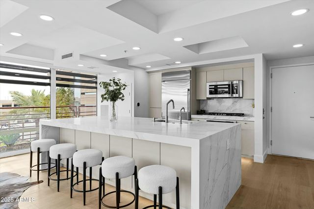 7137 E RANCHO VISTA Drive 5001, Scottsdale, AZ 85251