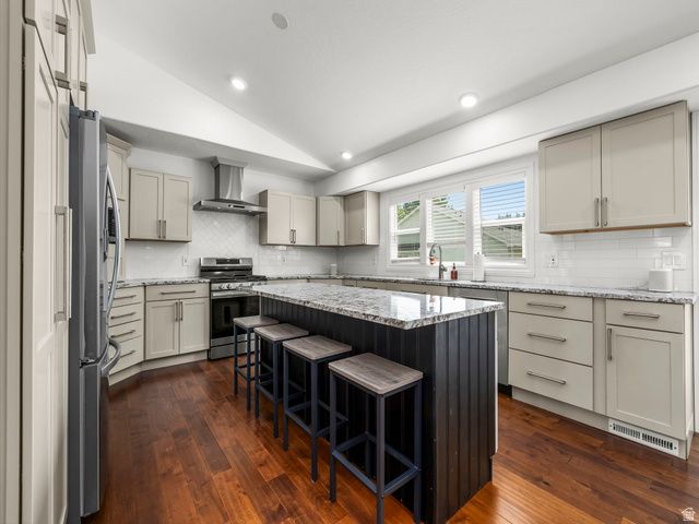 51 E REDWING CT, Saratoga Springs, UT 84045