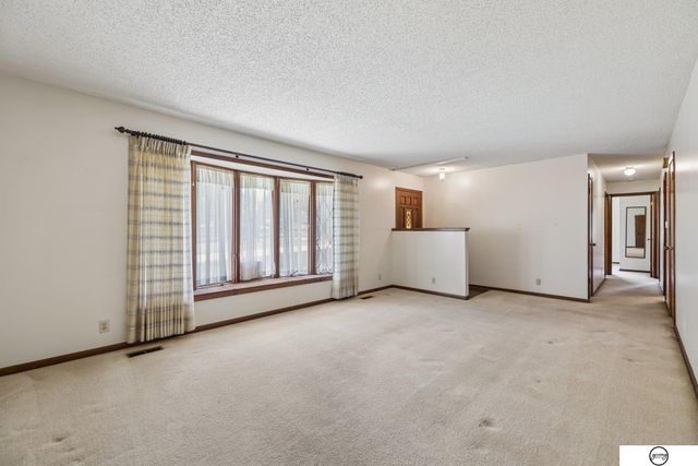 3921 S Folsom Street, Lincoln, NE 68522