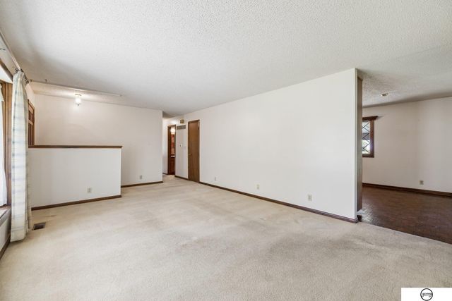 3921 S Folsom Street, Lincoln, NE 68522
