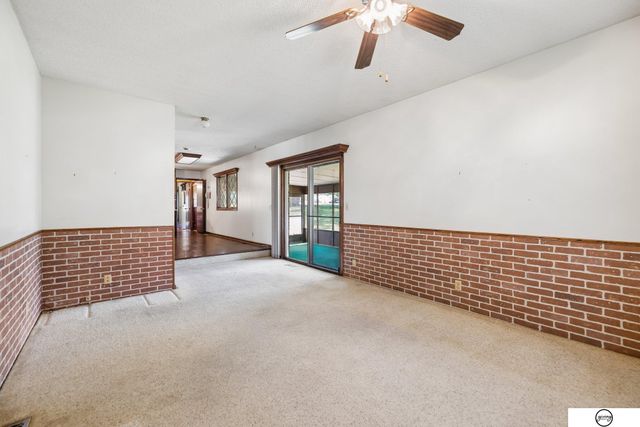 3921 S Folsom Street, Lincoln, NE 68522