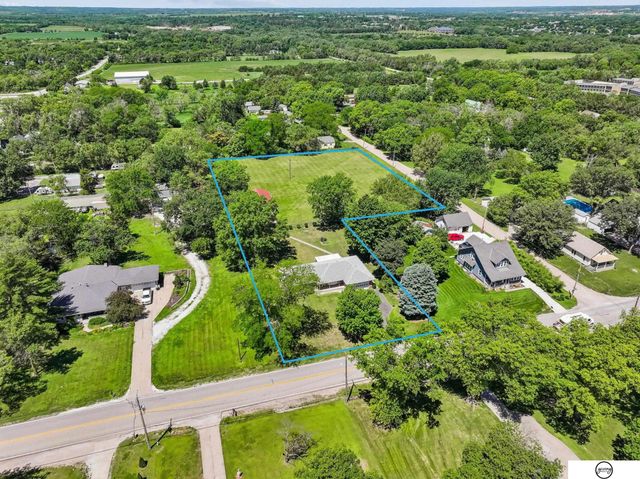3921 S Folsom Street, Lincoln, NE 68522