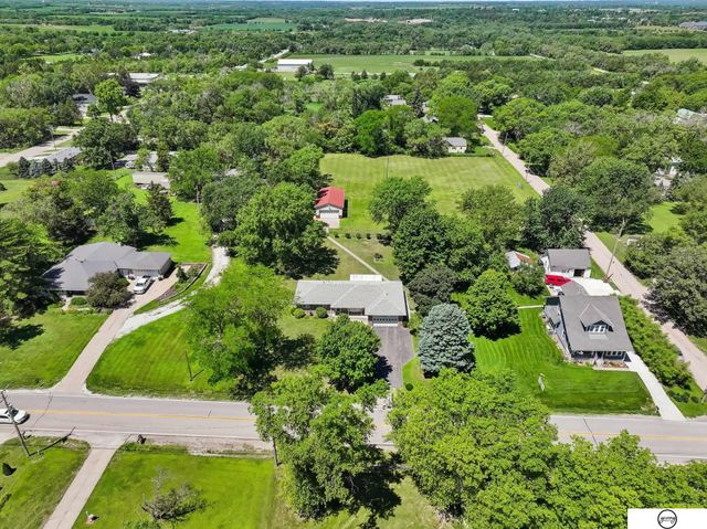 3921 S Folsom Street, Lincoln, NE 68522