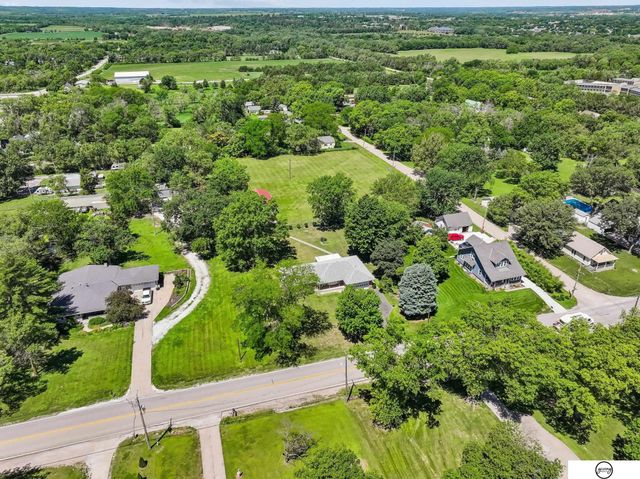 3921 S Folsom Street, Lincoln, NE 68522