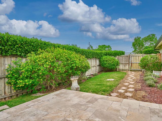 1267 SUMMERWOOD Circle, Wellington, FL 33414
