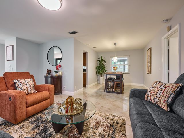 1267 SUMMERWOOD Circle, Wellington, FL 33414