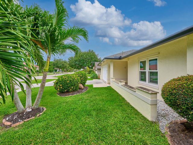 1267 SUMMERWOOD Circle, Wellington, FL 33414