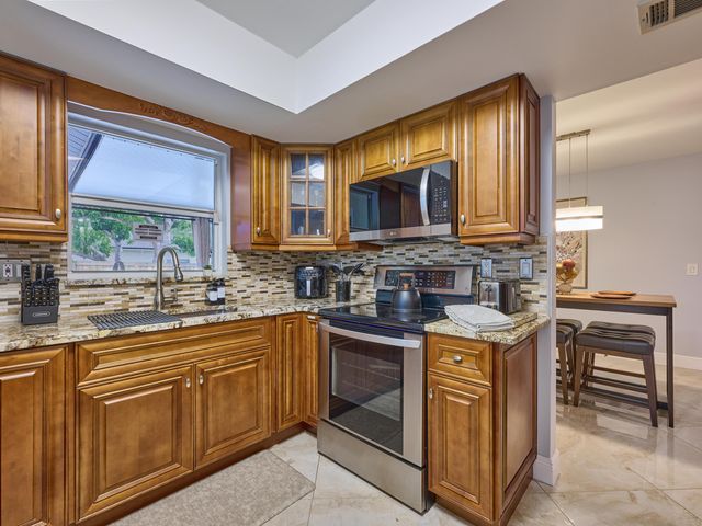 1267 SUMMERWOOD Circle, Wellington, FL 33414