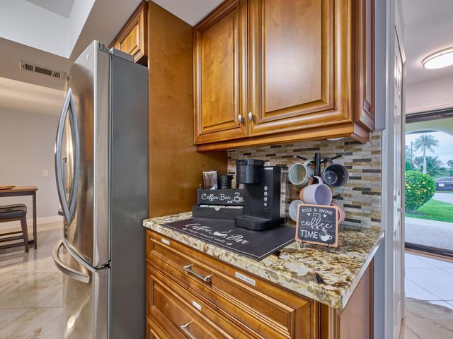 1267 SUMMERWOOD Circle, Wellington, FL 33414