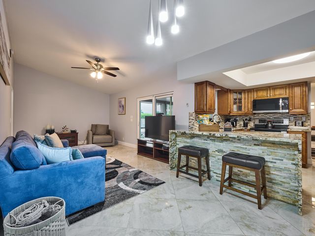 1267 SUMMERWOOD Circle, Wellington, FL 33414