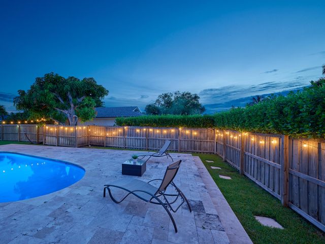 1267 SUMMERWOOD Circle, Wellington, FL 33414