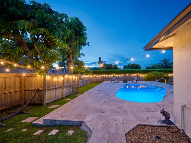 1267 SUMMERWOOD Circle, Wellington, FL 33414