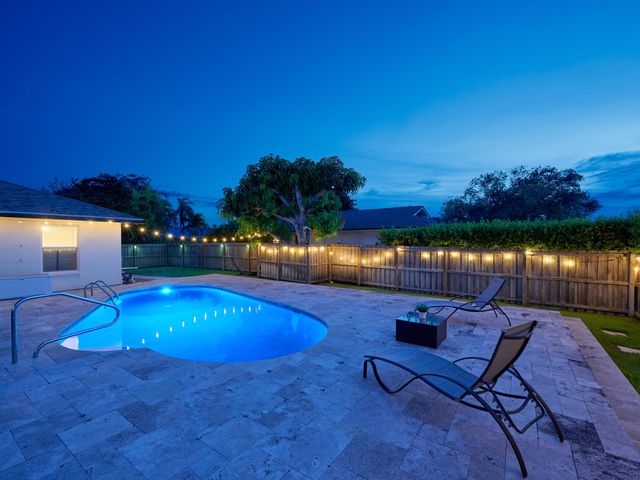 1267 SUMMERWOOD Circle, Wellington, FL 33414