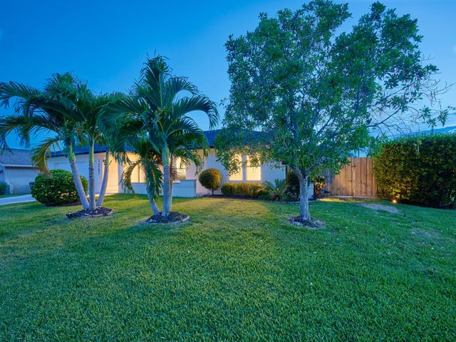 1267 SUMMERWOOD Circle, Wellington, FL 33414