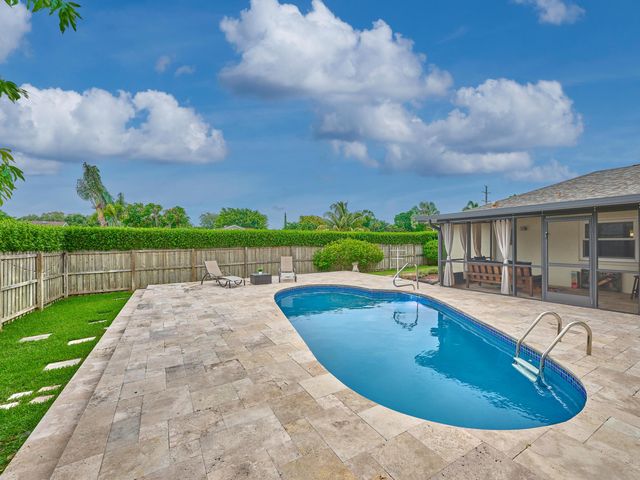 1267 SUMMERWOOD Circle, Wellington, FL 33414