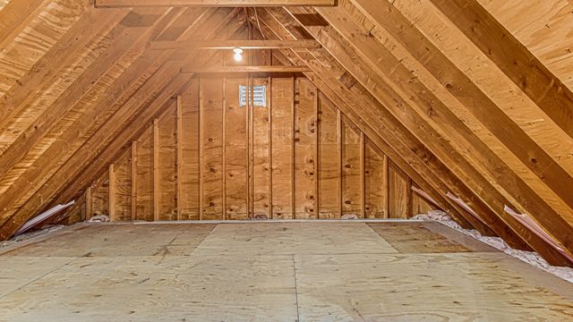 315 Kenbridge Court, Valparaiso, IN 46385
