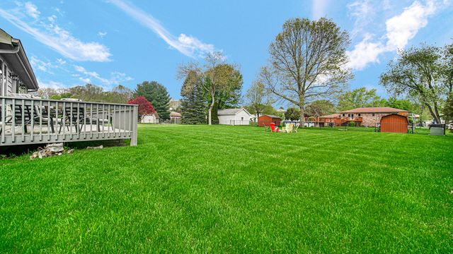 315 Kenbridge Court, Valparaiso, IN 46385