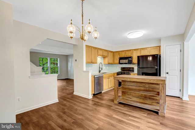 7057 SAUVAGE LN, Gainesville, VA 20155