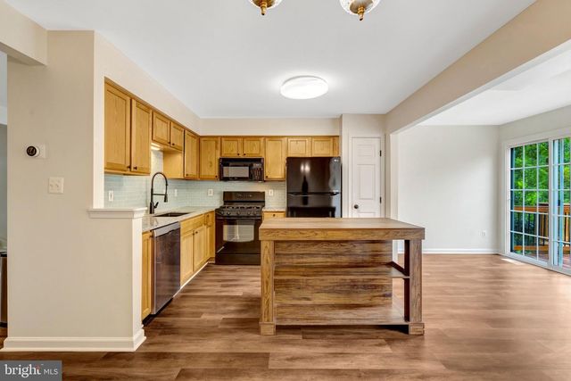 7057 SAUVAGE LN, Gainesville, VA 20155