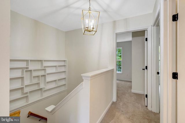 7057 SAUVAGE LN, Gainesville, VA 20155