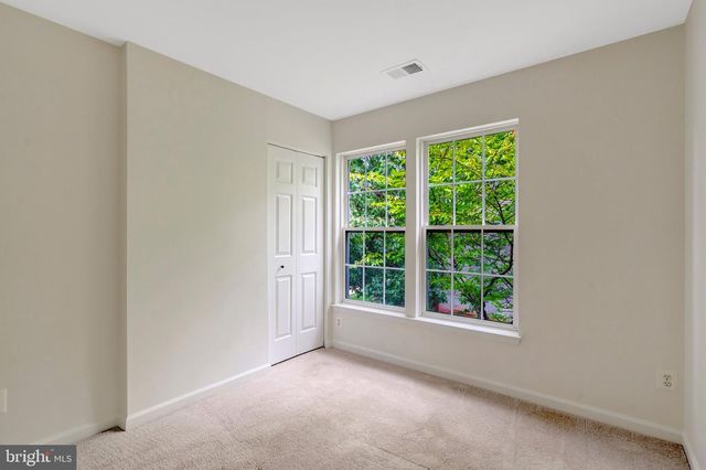 7057 SAUVAGE LN, Gainesville, VA 20155