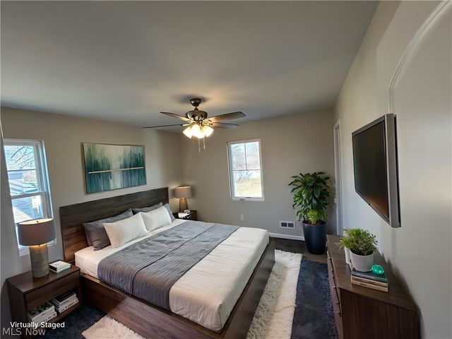 24431 Hartland Road, Euclid, OH 44123