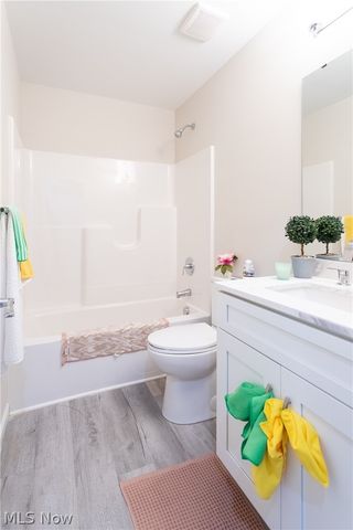 24431 Hartland Road, Euclid, OH 44123