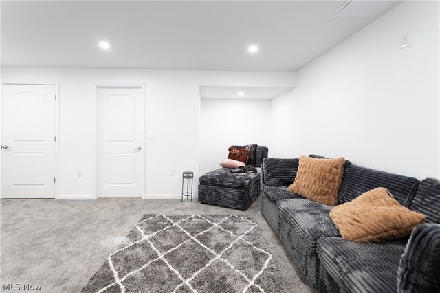 24431 Hartland Road, Euclid, OH 44123