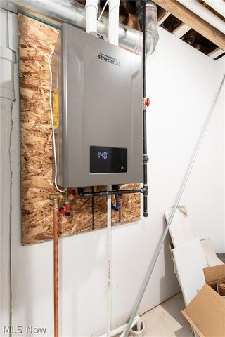 24431 Hartland Road, Euclid, OH 44123