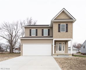 24431 Hartland Road, Euclid, OH 44123