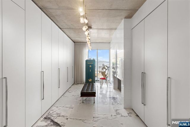 1055 River Road PH 8, Edgewater, NJ 07020