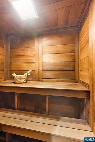 1055 River Road PH 8, Edgewater, NJ 07020