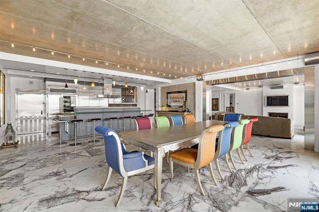 1055 River Road PH 8, Edgewater, NJ 07020