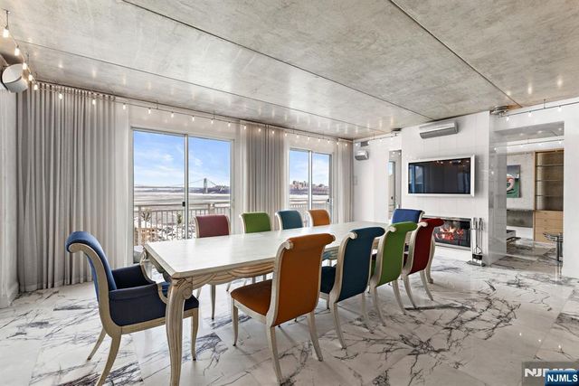 1055 River Road PH 8, Edgewater, NJ 07020